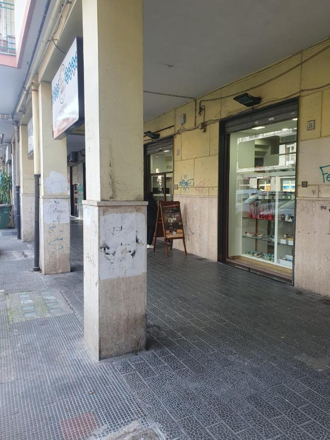 Il Re Dei Sogni Apartment Salerno Luaran gambar