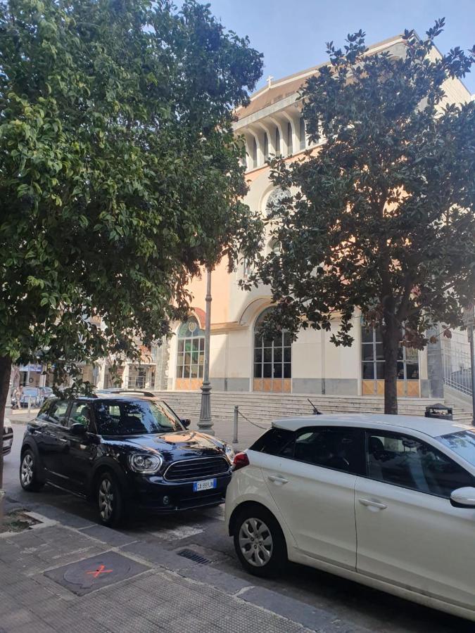 Il Re Dei Sogni Apartment Salerno Luaran gambar